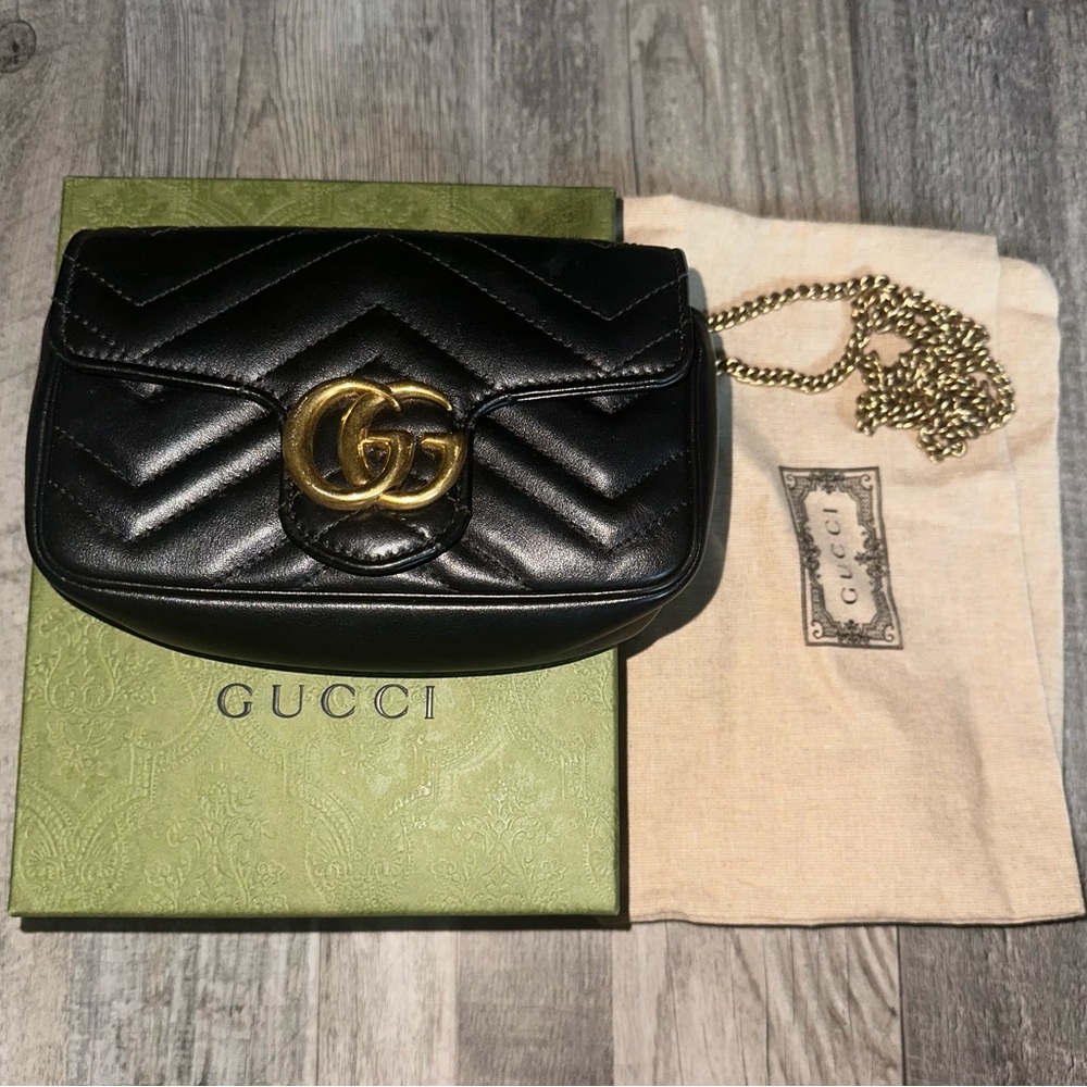 Gucci Double G Marmont Super Mini